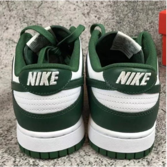 Nike Dunk Low Sneakers - Picture 7 of 7